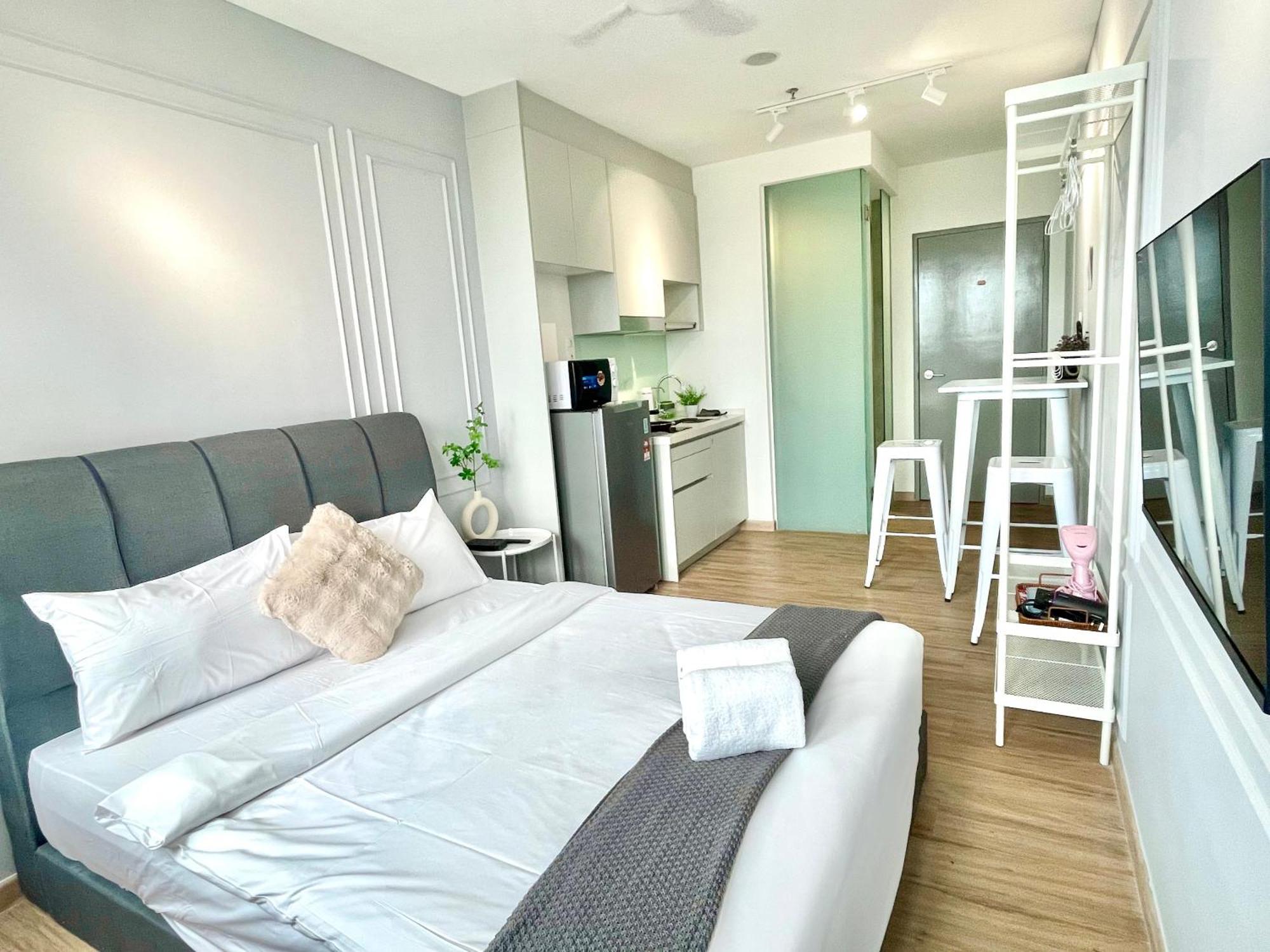 Sky Pool Suites Kl Sentral - Riveria City Kuala Lumpur Exteriör bild